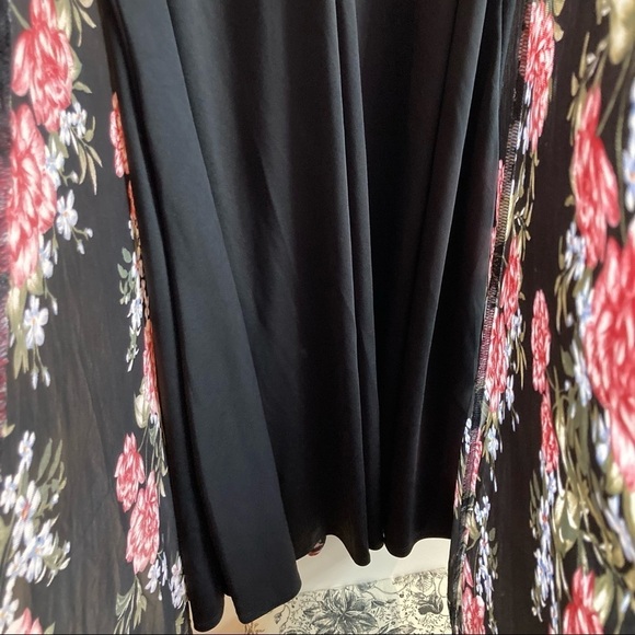 TORRID Sz 3 Floral Mesh Overlay Fully Lined Sleeveless  Midi Dress - Picture 9 of 13